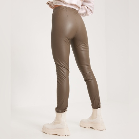 JJXX Megan Matte Faux Leather Elastic Waist Leggings - Picture 3 of 16